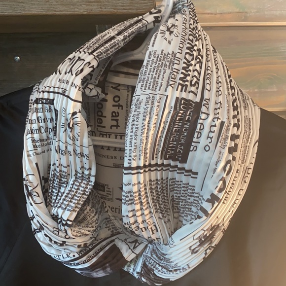 NWT REVERSABLE ladies coat!!! - Picture 5 of 5